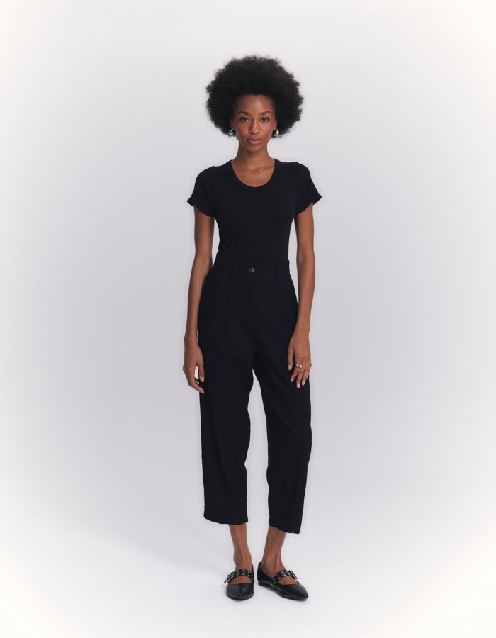 CALÇA SLOUCH COM PREGA