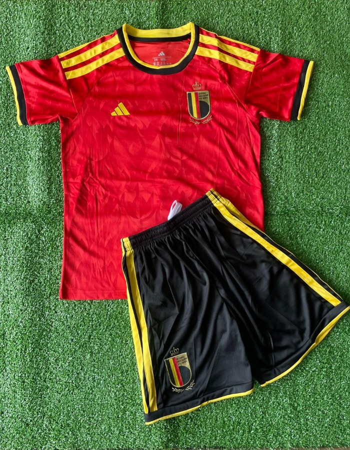 BÉLGICA 26/27 UNIFORME I KIT INFANTIL