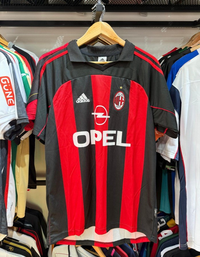 MILAN 01/02