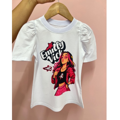 Tee Personagem Emilly Vick