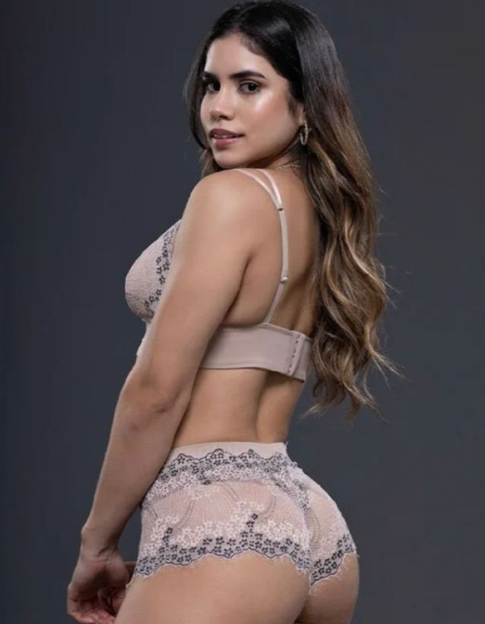 SHORTINHO MONIQUE