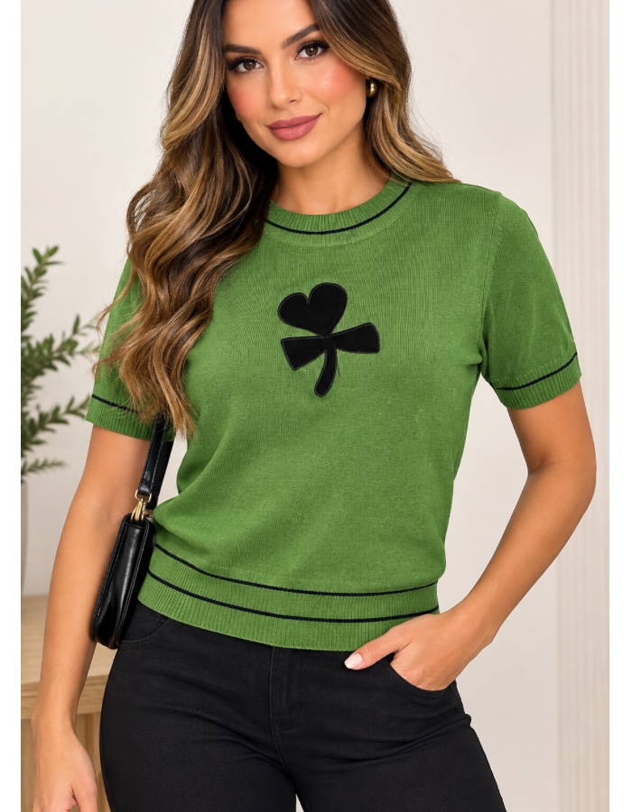 BLUSA COM BORDADO 