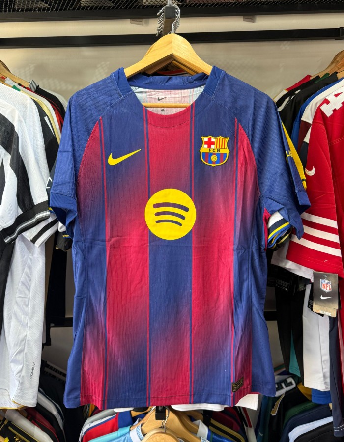 BARCELONA 25/26 UNIFORME I VERSÃO JOGADOR