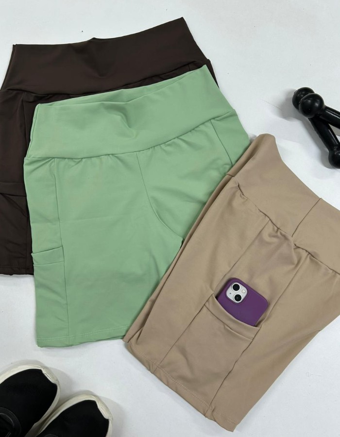 SHORT BOLSO  PLUS EM POLIAMIDA 