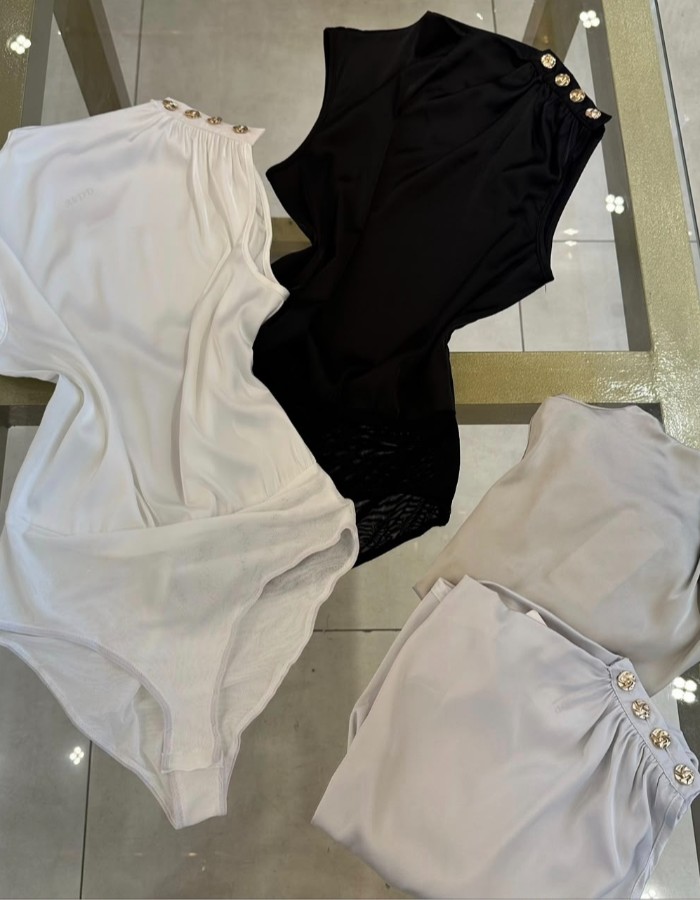 BODY CREPE SEDA / DETALHE NO OMBRO