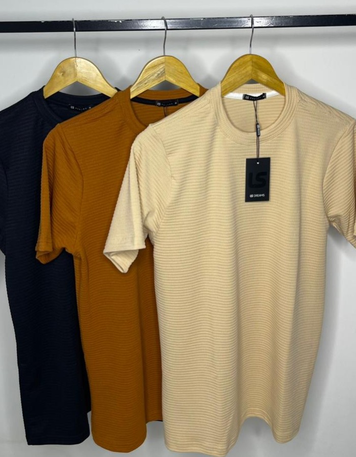 CAMISETA TEXTURADA