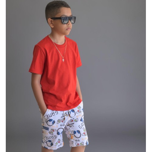 Conjunto: bermuda gamer com camisa vermelha 