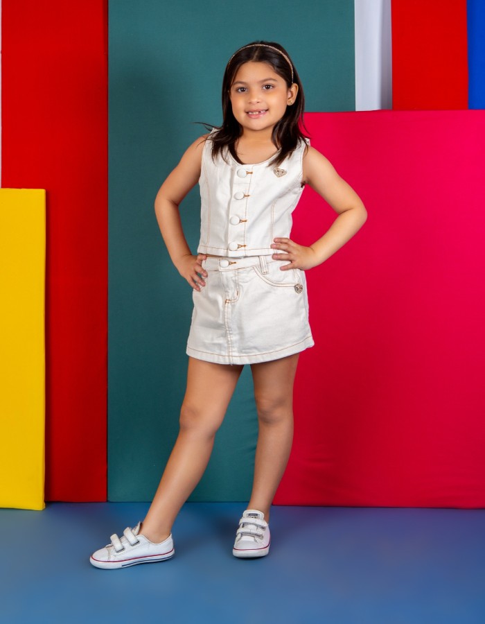 Conj. Short Saia + Colete Broche Coração