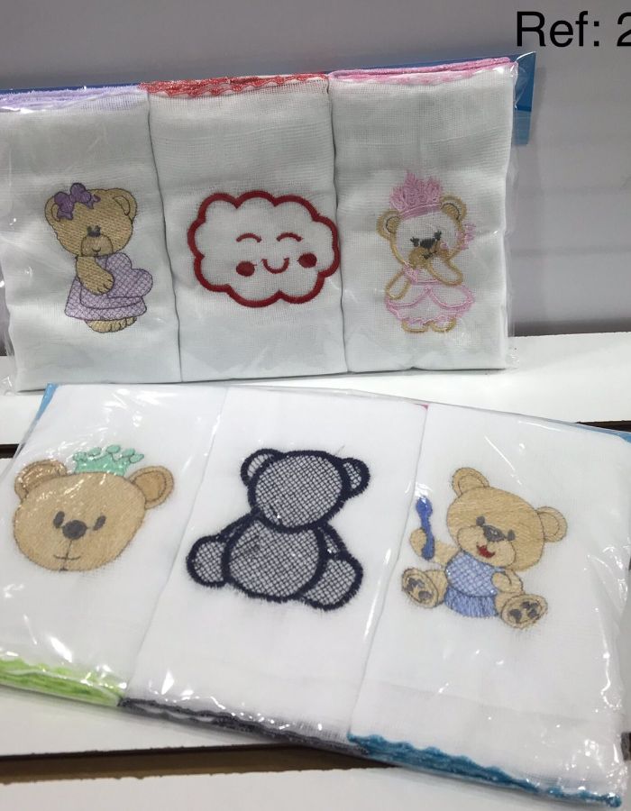 KIT 03 FRALDAS BORDADAS PEDRINHO BABY