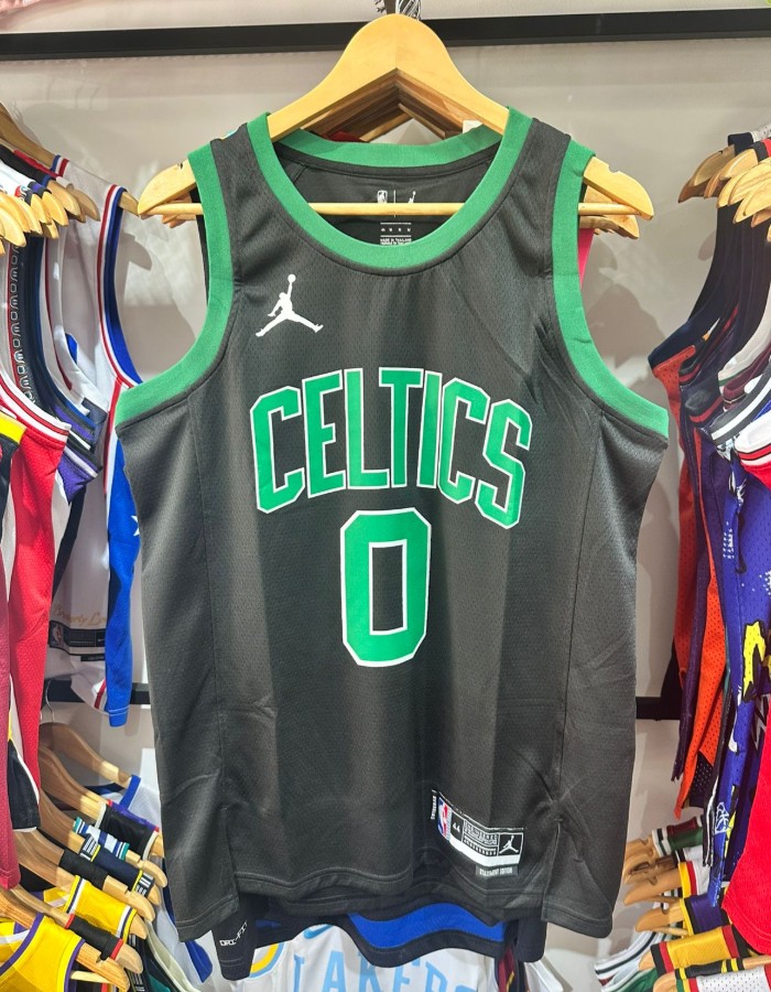 Boston Celtics - tatum 0