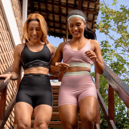 conj short malu