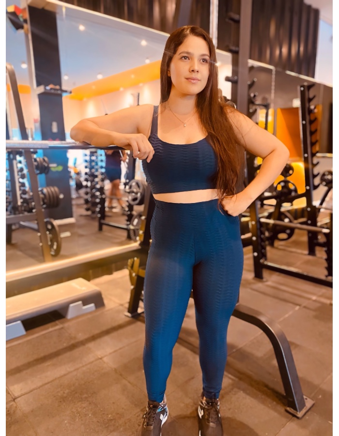 CONJUNTO CALÇA JACQUARD BOLHA COM TOP DE ALÇAS LARGAS 