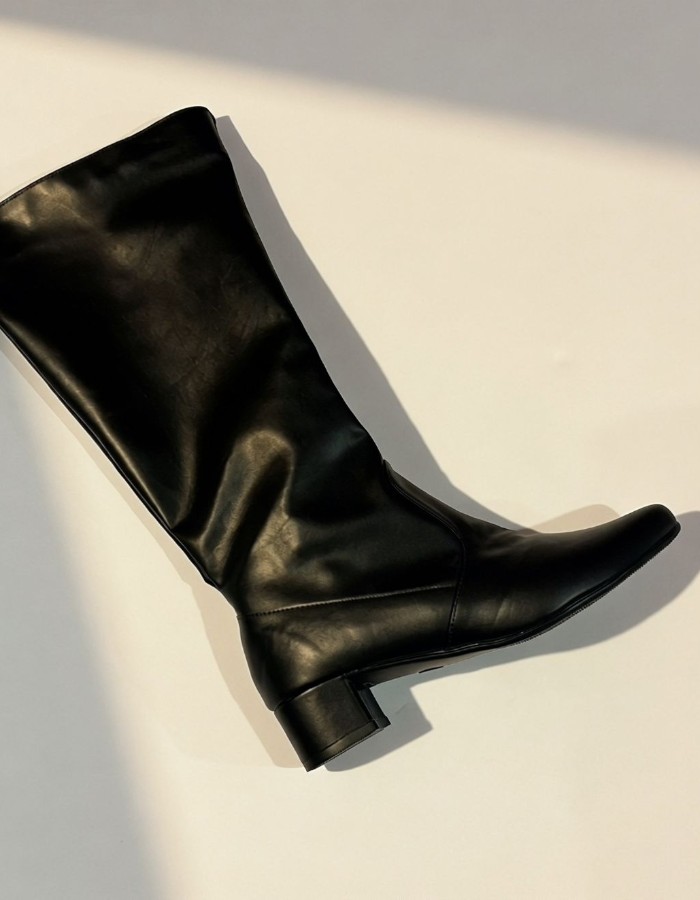 BOTA CANO LONGO PRETA