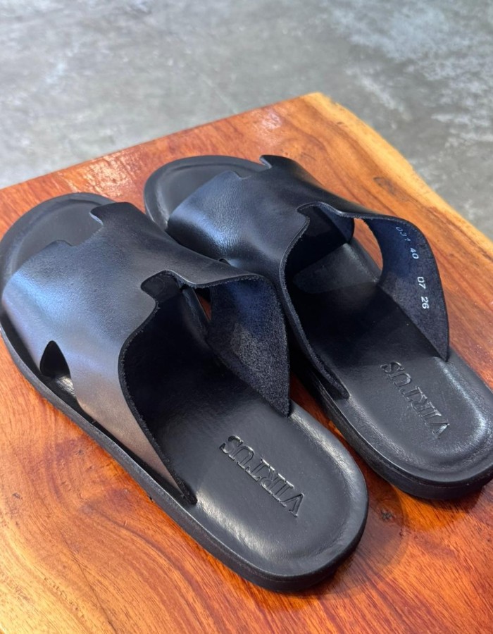 Produto sandalia-h-100-couro-preto 2
