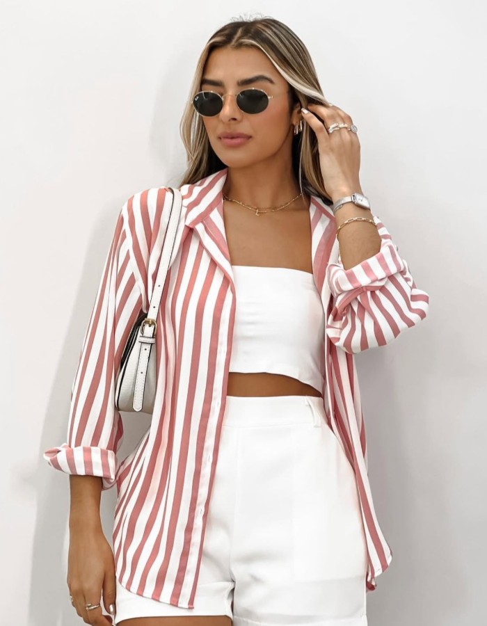 CHAMISE LISTRA EM CREPE DE BOTÃO