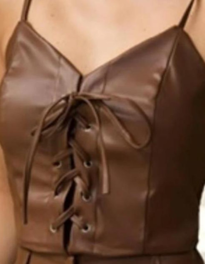 CROPPED BELLA