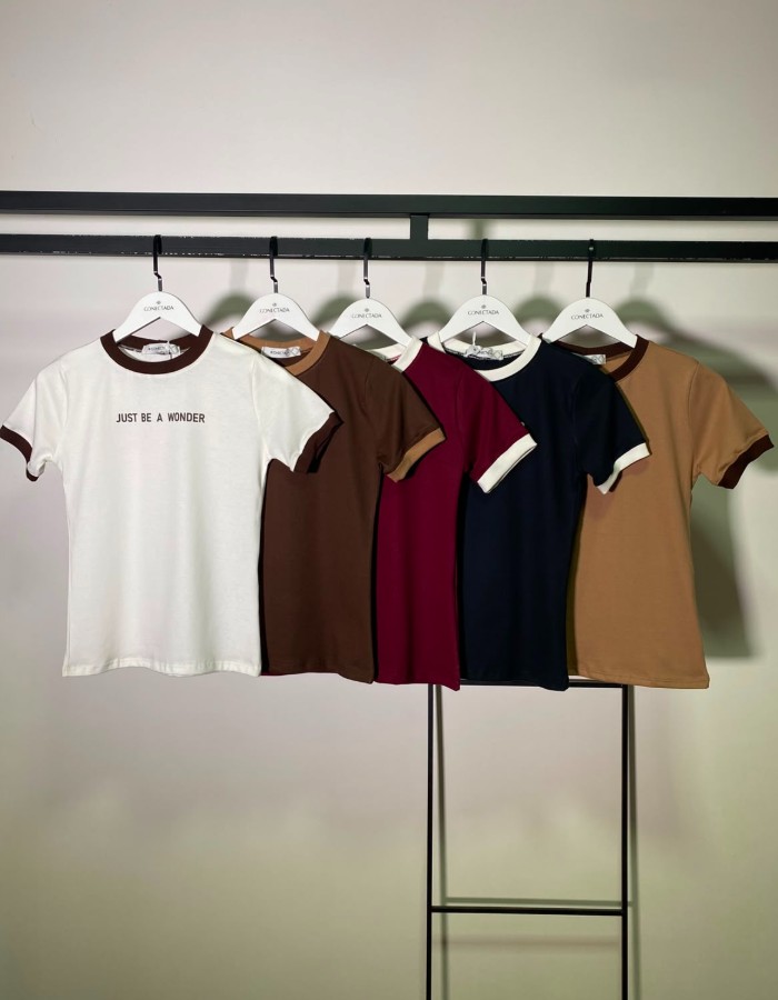 T-SHIRT  WONDER COM PUNHO