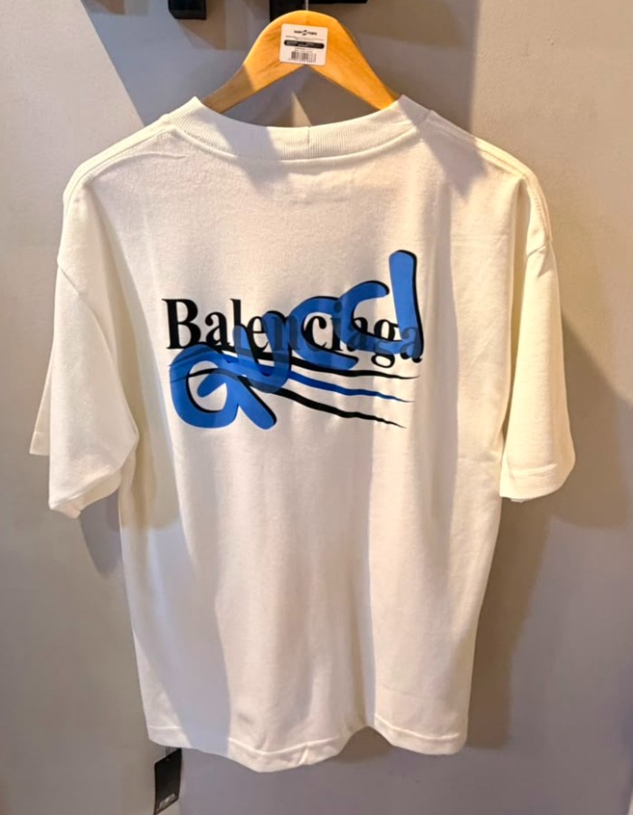 Produto oversizedbalenciagaa 0