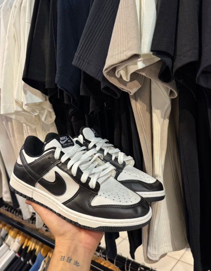 Nike air force preto com branco 