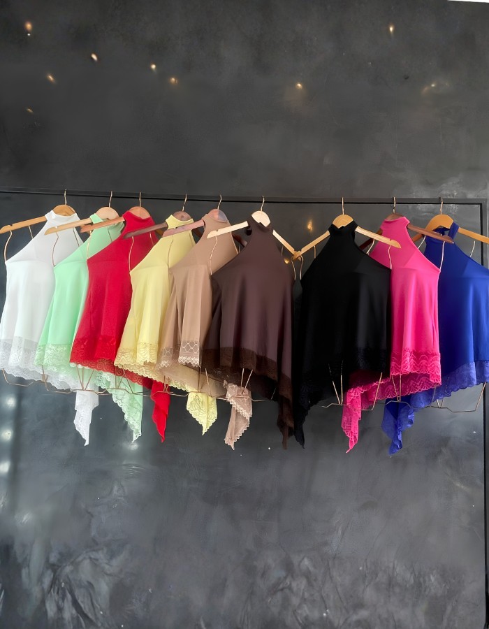 Blusa Assimétrica - Renda