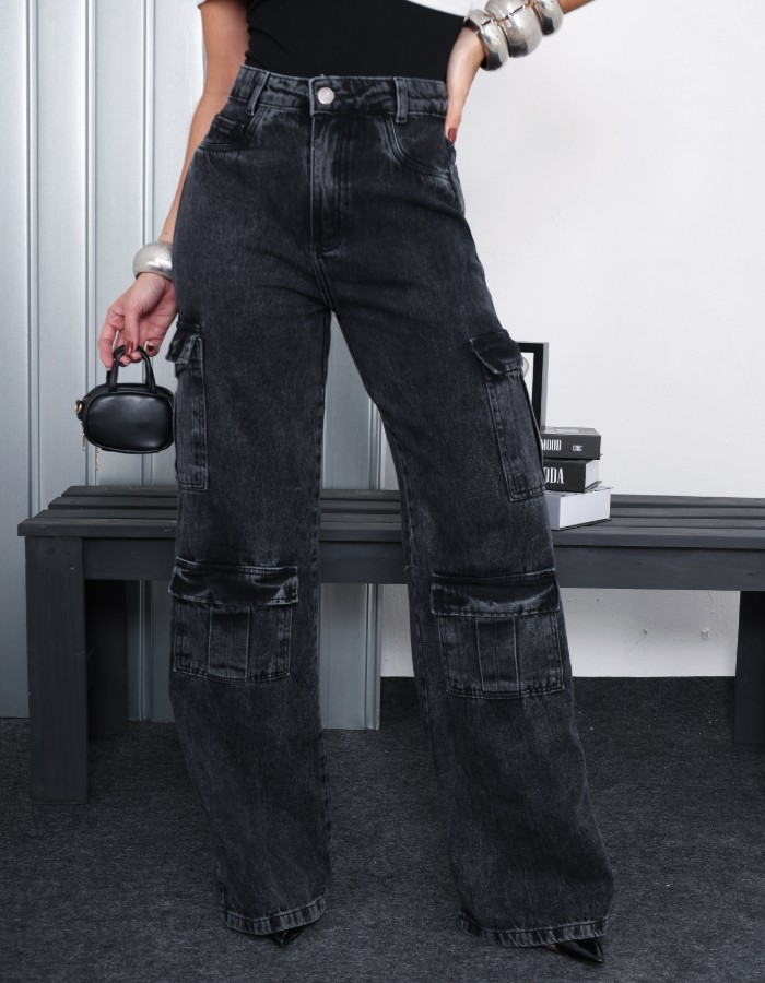 CALÇA CARGO BOLSOS ALTERNADOS