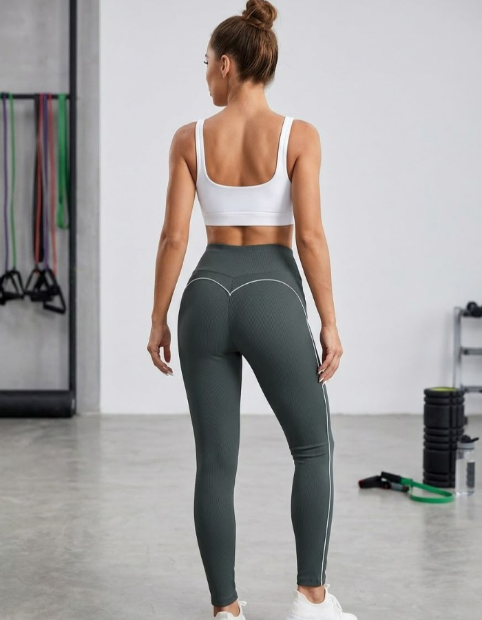 CALÇA FRIZO EM CANELADO