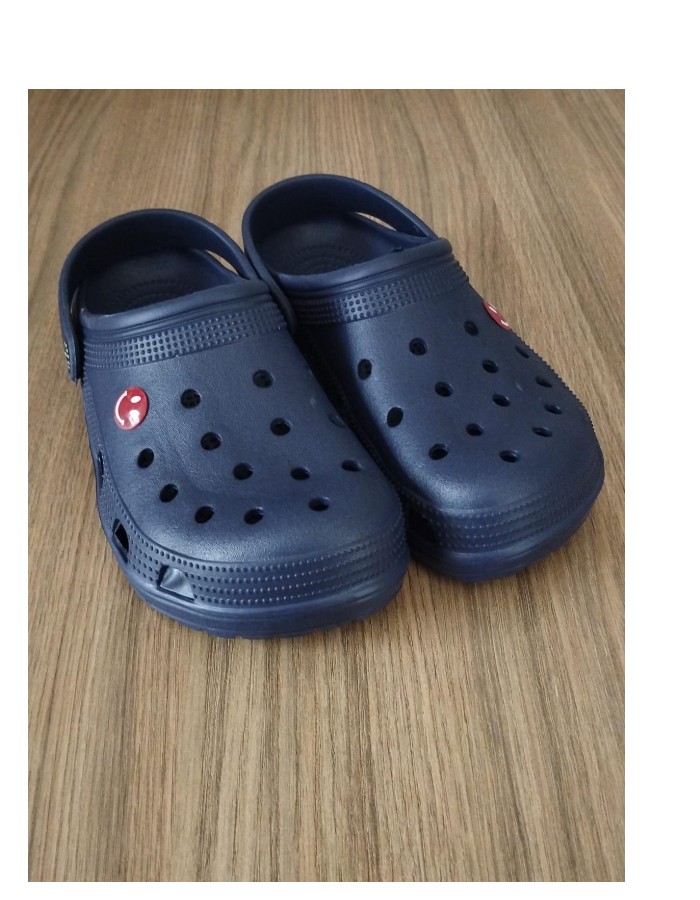 Yvate crocs SF