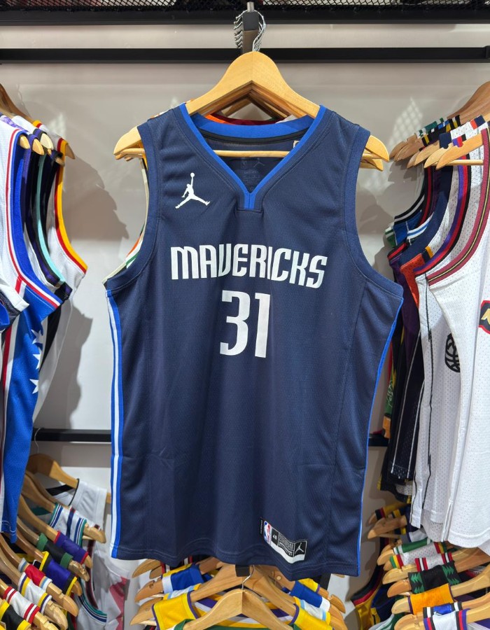 DALLAS MAVERICKS -  THOMPSON 31