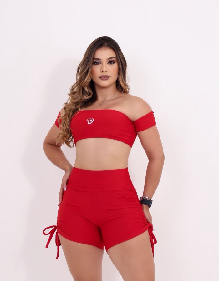 Conjunto top tomara que caia e short com torçais nas laterais
