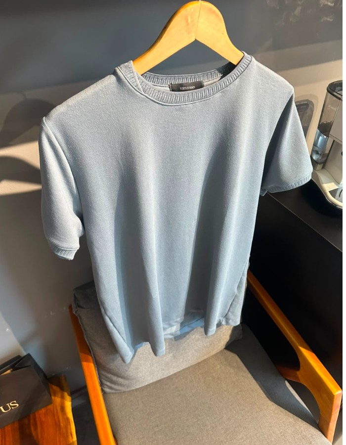 Produto t-shirt-gola-cruzada-azul 1