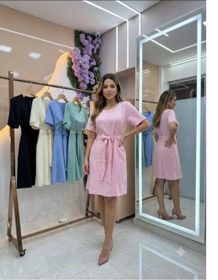 VESTIDO CURTO DE MANGUINHA
